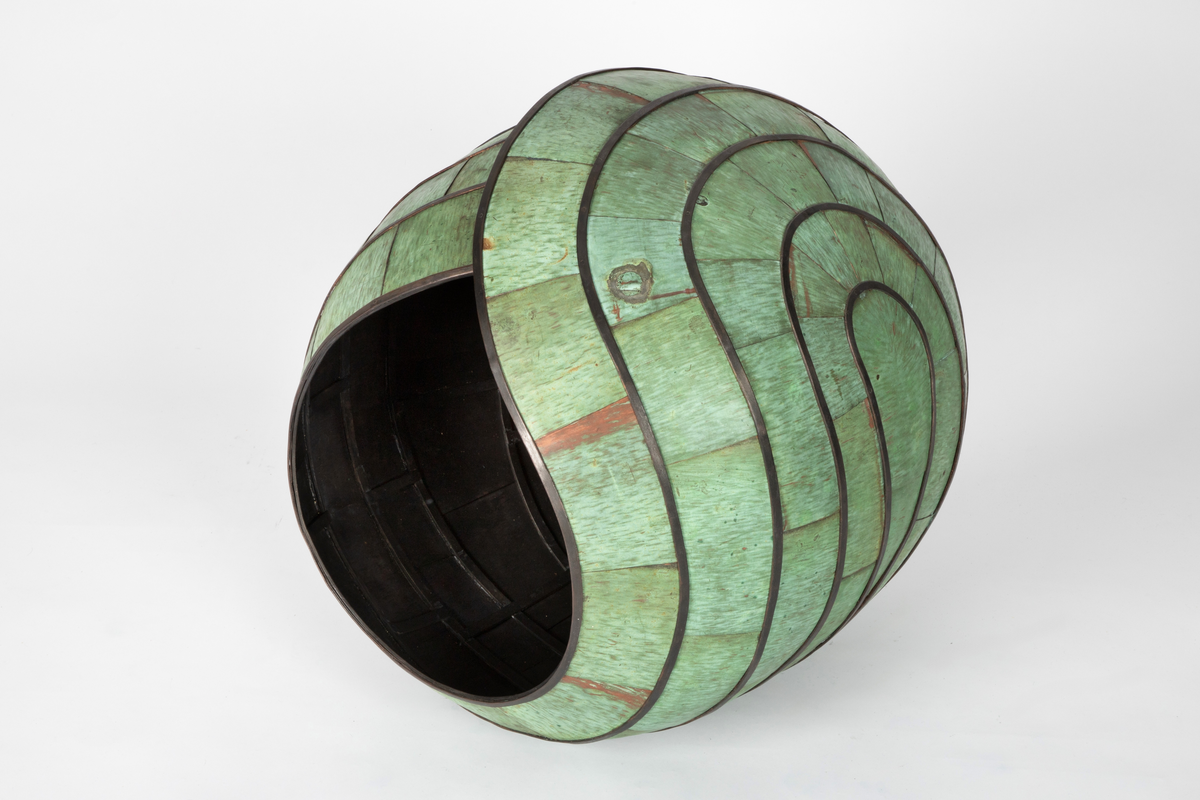 Om-sluttet [Skulptur]