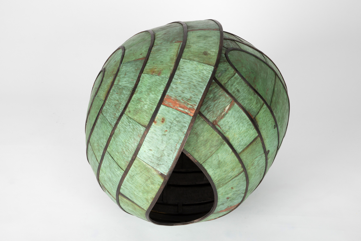 Om-sluttet [Skulptur]