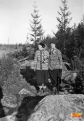 Sigrid Hansson, Svartvik, Norrala, född Sigrid Svedberg.
Eli