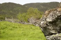 Klunghaugbakken - feltdokumentasjon av skålgroper. Jelsa/Gje