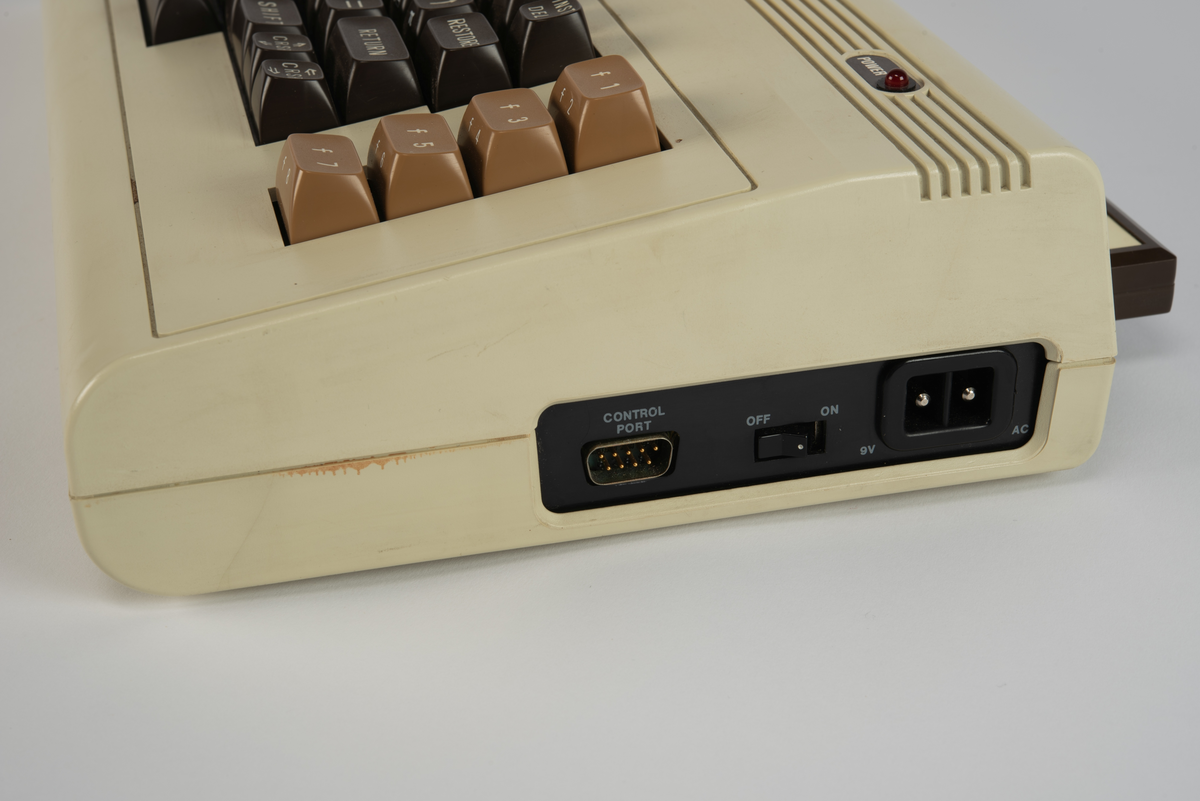 Datamaskin til styring for kart.