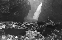 Fra det såkalte Høgfallet eller Storfallet i Tromsa, ei side