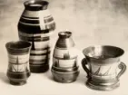 Produkter från Bobergs Fajansfabrik AB.