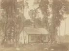 Motiv från Gysinge. Arbetarbostad vid Aspnäs. Ur album för Gysinge Bruk 1878.