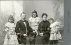 Familjeporträtt.