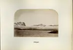 Vy av Foulbay, ett historiskt namn på en vik i norra Svalbard. Fotografiet togs under Spetsbergsexpeditionen 18721873, ledd av Adolf Erik Nordenskiöld.