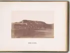 Vy över Green Harbour (Grønfjorden) på västra Spetsbergen, Svalbard. Fotografiet togs i samband med Spetsbergsexpeditionen 18721873, ledd av Adolf Erik Nordenskiöld.