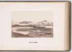 Vy över Green Harbour (Grønfjorden) på västra Spetsbergen, Svalbard. Fotografiet togs i samband med Spetsbergsexpeditionen 18721873, ledd av Adolf Erik Nordenskiöld.