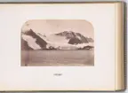 Vy av Foulbay, ett historiskt namn på en vik i norra Svalbard. Fotografiet togs under Spetsbergsexpeditionen 18721873, ledd av Adolf Erik Nordenskiöld.