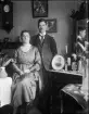 Enok och Inez Hällbom i hemmet, Uppsala