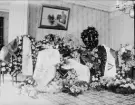 Begravningsblommor, Uppsala, Uppland 1904