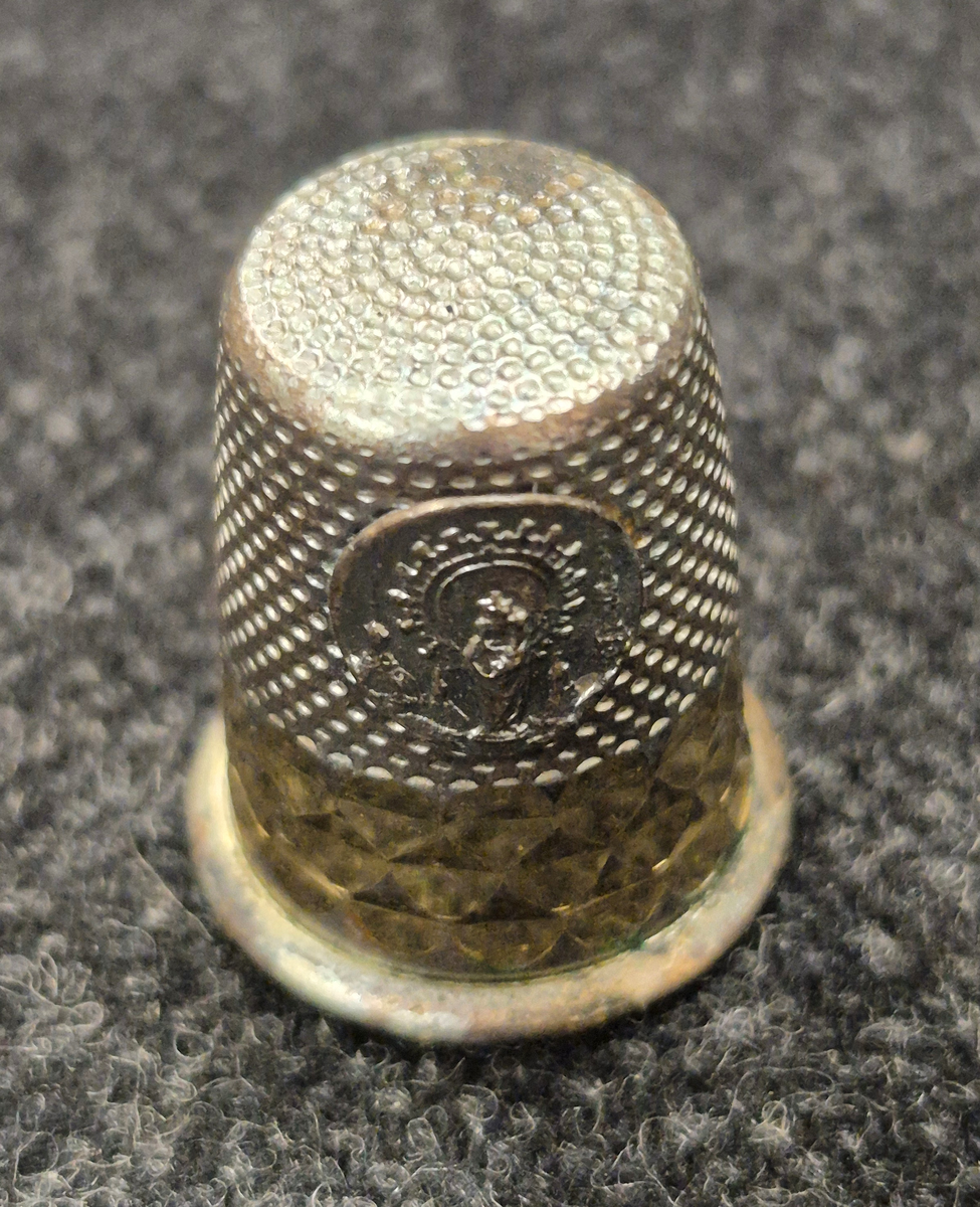 FINGERBORG -Vänersborgs museum / DigitaltMuseum