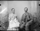 Fotografi i serie för identifiering av motiv ur A C Hultgrens fotosamling.

Kommentar:
Foto omkring år 1900.
