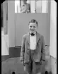 Fotografi i serie för identifiering av motiv ur A C Hultgrens fotosamling.

Kommentar:
Se även H5089 + H5097.