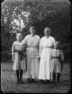 Fotografi i serie för identifiering av motiv ur A C Hultgrens fotosamling.