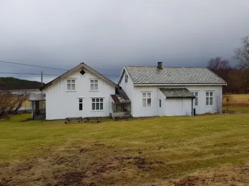 To hvite hus