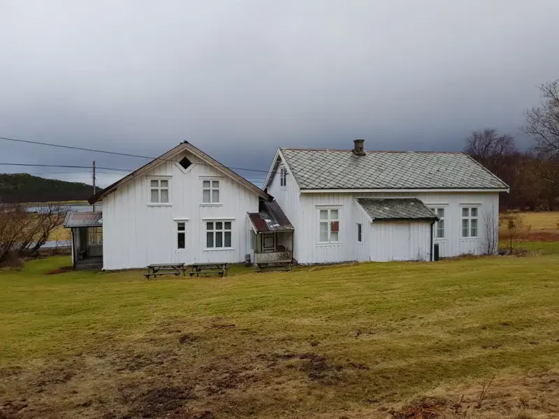 To hvite hus