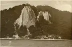 Stubbenkammer, berömda området med dramatiska kritklippor på ön Rügen, sommaren 1930 (enligt text i album).