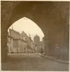 Stadsmursporten Kniepertor i Stralsund, Tyskland, sommaren 1930 (enligt text i album).