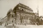 Nationalteatern i Prag, sommaren 1930 (enligt text i album).
