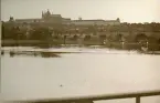 Vy över floden Moldau och Hradschin (Pragborgen) i bakgrunden, Prag, sommaren 1930 (enligt text i album).