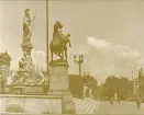 Wien: Parlamentet, sommaren 1930 (enligt text i album).