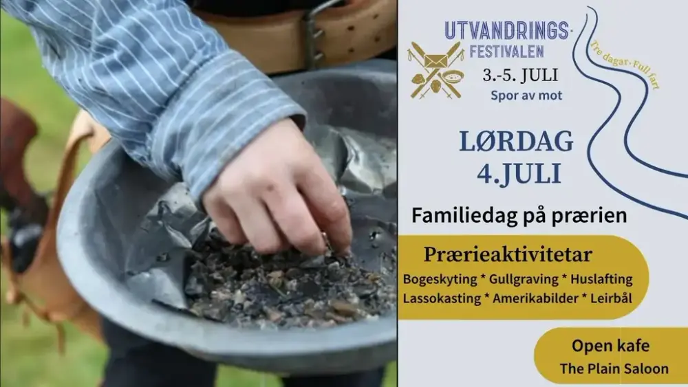 En guttehånd leiter i ett blikkfat etter gullklumper mellom grus og sand
