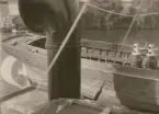 Detalj av livbåt och fartygsventil.
