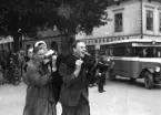 Bildsvit från 1934-års studentfirande  i Karlstad. Obs fläckig bild.