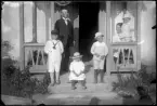 Karl Valdemar Johansson med familj
