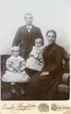 Familjeporträtt.