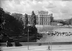 Kungliga Operan i Stockholm. Odaterad vy från Slottskajen.