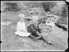 Fotografi i serie för identifiering av motiv ur A C Hultgrens fotosamling.