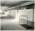 Tillverkningsprocessen hos Bo Fajans, omkring 1946-1950. En av el-tunnelugnarna från ASEA, den första installerades i september 1946 medan den andra under 1950.