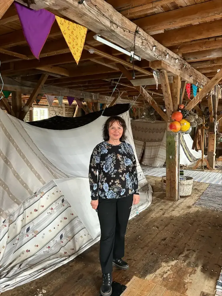 Siss Heidi på Glamping ved Tufjord brygge på Rolvsøya