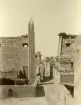 Vy över Luxortemplet i Thebe med obelisken och Ramses-pyloner vid templet.