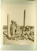 Vy över en fornlämning, en ruin med två obelisker i Karnak tempelområdet i Egypten.