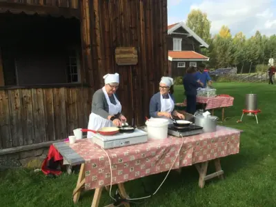 To damer lager pannerusk