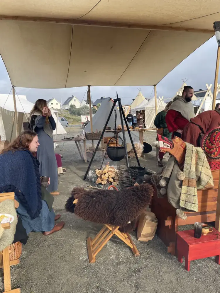 Vikingleiren under Finnmark Vikingtidsfestival