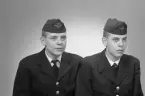 Bröderna Björklund i uniform