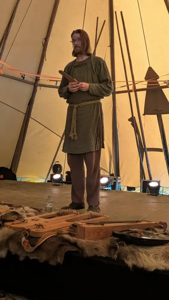 Kjell Braaten presenterer lyder fra tidligere tider.