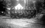 Tältlag. 1. raden, 6: fr.v. värnpliktig Åke Nilsson, Ing 2.