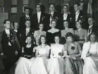 Juvenalbal, Uppsala1946, . Stående v-h: Bengt Lindholm, Sven Enander, Bengt Norlén, Jonas Löfgren, Bengt Hultin. Mellanraden v-h: Lars Brun, Edvin Lagman, Claes Löfgren, ?(Norléns dam), fru Enander, Ki (Lindholms dam), Lagmans fästmö, C-E Sidén. Sittande: Märta Sahlin, (?) Eriksson, Gunvor Löfgren, Karin Dierks, Siv (?) (enligt text i album och baksida kort).