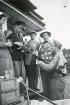 Fälttågsplaner görs upp, 1947 (enligt text i album).