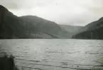 Glendalough, Irland 1948 (enligt text i album).