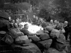 Samkväm. Sista kvällen på kursen i Punschgrottan på Laxön.
