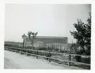 Zeppelinhalle (zeppelinhangaren) vid Bodensjön, Tyskland (enligt text i album och baksida kort).
