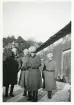 På Kvibergs stallgård, Göteborg, 1940-41. V-H. Dahlin, Johansson, Lindholm. Lundström (enligt text i album och baksida kort).