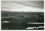 Utsikt mot de norska fjällen från fjällmassivet Skarvarna, Härjedalen, 1942 (enligt text i album).