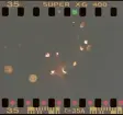Tända ljus vid högtidlighållandet av årsdagen för mordet på Olof Palme.